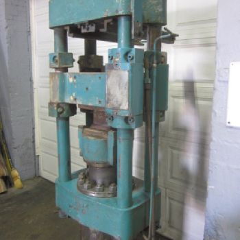 135 Ton,HPM, hyd press,4-post,12" str,upacting,20 LR x 7 FB,5 HP,3-phase,220/440 V.