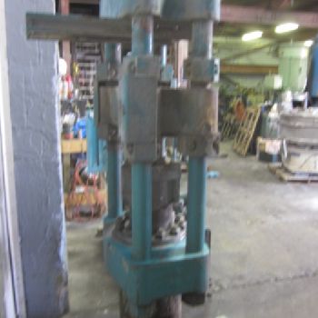 135 Ton,HPM, hyd press,4-post,12" str,upacting,20 LR x 7 FB,5 HP,3-phase,220/440 V.