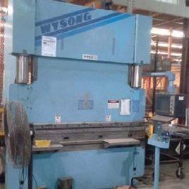 140 Ton,Wysong &amp; Miles#PHP140-96, CNC Hyd,8â€™ OA,6â€™6" BH,23 DL,14 str,7 thrt,15 HP,1995