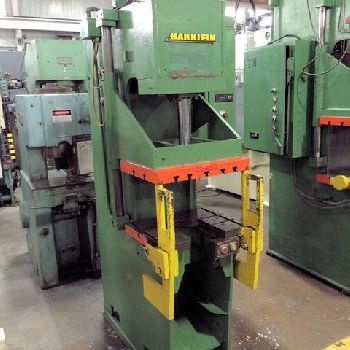 12 Ton,Hannifin, 18" stroke, 22 x 17 bed, 2-post guided slide, #27127