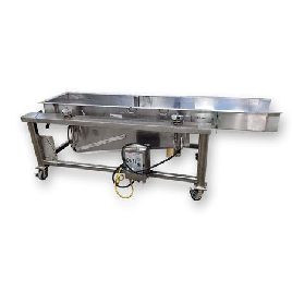 18" wide x 7’ long,FMCFoodtech #VF1806-1/2X84, vibratory pan feeder, #15567