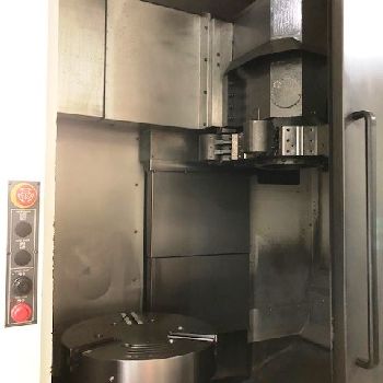 Doosan #VT-900, 39.4" swing, 3-jaw 24 chuck, 12 pos., 50 HP, 2 gearbox, Fanuc I, 2013