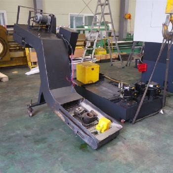 Doosan #VT-900, 39.4" swing, 3-jaw 24 chuck, 12 pos., 50 HP, 2 gearbox, Fanuc I, 2013