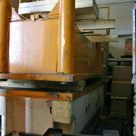 150 Ton,Dake#18-543, 4-post hyd die tryout press,42" stroke,40 HP,156 x 60 bed,#53572