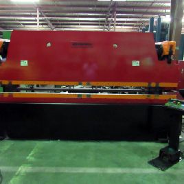 100 Tonnen, Accurpress Nr. 710012, hydraulische Abkantpresse, 12 'OA, 124' 'BH, 8-Takt, 10 Rachen, 25 PS, ETS-Einzelachse BG, 2000, Nr. 18623