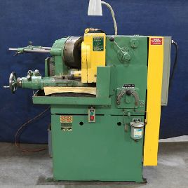 Oliver # 600, diamètre de .5 "-3, taille de meule type tasses 9 x 2 x5, mandrin de défilement, liquide de refroidissement, alimentation automatique, 1979, # 157948