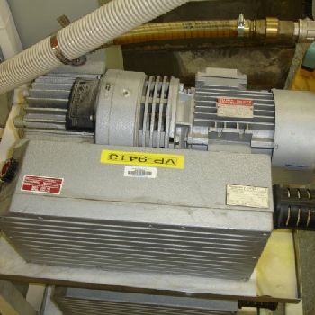 Rietschlevacuum pump system, consists of (2) VPC60 rotary vane vacuum pumps,2.4 HP each,277/400 V.,2000,#32705