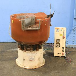 2.5 cu.ft.Sweco#FMD-2.5LR, vibratory finisher, internal parts separator, 12" L, 10.25 W, 39.5 H, 1988, #158082