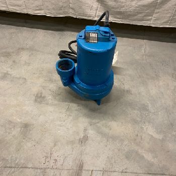 100 GPM @ 15â€™ TDH,Barnes#3SE544L, submersible,1/2 HP,1750 RPM,5.25 imp,new surp