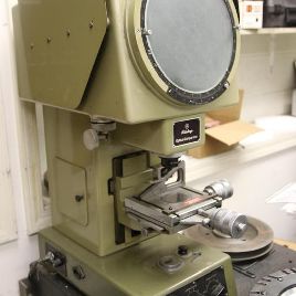 9 "Mitutoyo # PJ-250B, comparateur, s / n # 9169