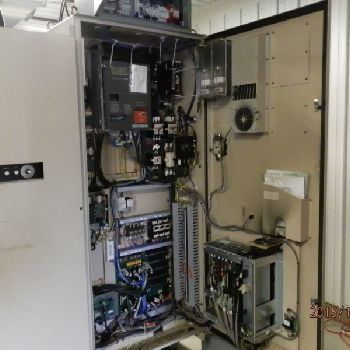 Hitachi-Seiki#VK45-II, CNC VMC,30" X,19.7 Y,19.7 Z,8000 RPM,Cat 40,30 SMTC,44.1 x 19.1 table,10 HP,rigid tapping,RS-232,1995