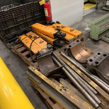 440 Ton,Aida#PMX-L2-4000(1)-225-160,link motion, 12" str,6 sl.adj,30-70 SPM,43 SH,2002