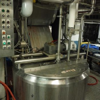 300 gal.Chester Jensen, 316 Stainless Steel single wall kettle, 60" diameter x 45 deep with a cone style bottom, lift up covers