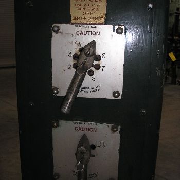 30 KVATaylor-Winfield#EBB3-8-30, bench type spot welder, 8" throat, 4 cylinder, standard dual acting, 440/460/480 V., 1 ph