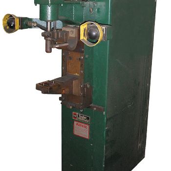 30 KVATaylor-Winfield#EBB3-8-30, bench type spot welder, 8" throat, 4 cylinder, standard dual acting, 440/460/480 V., 1 ph
