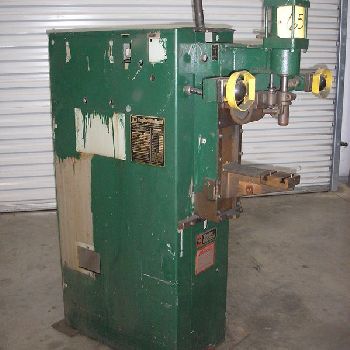 30 KVATaylor-Winfield#EBB3-8-30, bench type spot welder, 8" throat, 4 cylinder, standard dual acting, 440/460/480 V., 1 ph