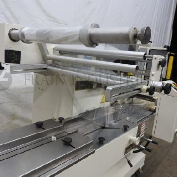 Ilapak#LYNX, automatic, 1-up, horizontal flow wrapper, 40-100 ppm, 96" L lugged infeed conveyor w/84 load area