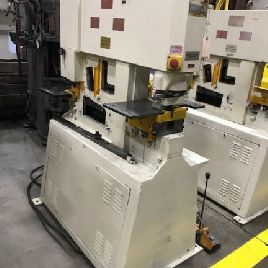 4-1 / 2 "x 4-1 / 2 x 3 / 8GekaHydracrop # 55 / A, monteur hydrique, 60 tonnes, 6.5 HP, 2003, n ° 28111