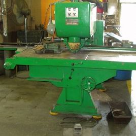 30 Ton, Strippit # SUPER-30/30, verstelbare tafelhoogte, 48 "x 72 tafel, gereedschapshouders, 1966