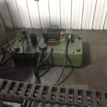 35" x 142Nicola Ruaro Scledum#RG450/3, hyd crankshaft grinder,4 jaw 15.5 chuck