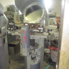 14"Jones &amp; Lamson#PC-14A, 6 x 25-1/2 table,power up &amp; down,8 x 6 movement,pair of centers