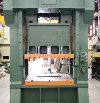 150 Ton,Minster#E2, 10" stroke, 33 SH, 60 x 48 bed, 0-80 SPM, 1983, (2) #sr5376