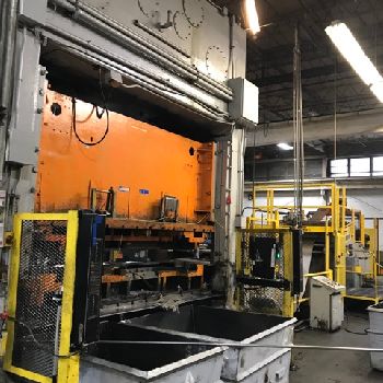 300 Ton,Verson#S2-300-120-54-T-PR, 12" str.,26 SH,20 spm,120 x 54 bed,A/C,#13805J