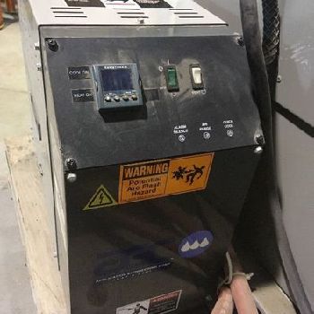 72 Ton, 2.33 oz.,Nissei#NS60-9A, injection molding machine,NC9000G control,2000