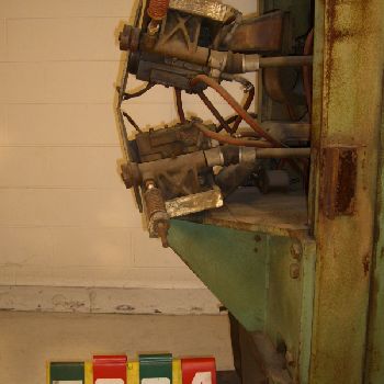 200 KVATaylor-Winfield#MSCB-18-200SEAM, circumferential (circular) seam welder,18" throat,220/230/240 V.,1 ph.,#5904