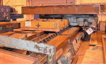 216.5" x 216.5Innocenti#CWD, CNC infeeding rotary table, #7544C