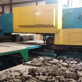 50 тонн, Amada # COMA-555, пуансон с ЧПУ, 46 станций, Fanuc C, 50 "x 50 листов, ’86, № 15079