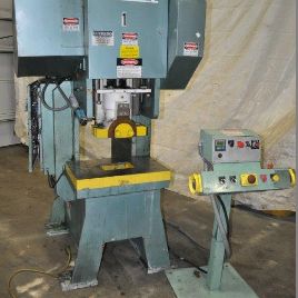 55 Ton,Rousselle#G1-55, 3" str, 13 SH, 4 ram adj, 28 x 18 bed, A/C &amp; brake,’98