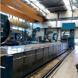 94 "x 708Skoda # SR2X18M, fresado de eje C, cama de 4 vías, 1-400 RPM, CNC 840D, '01, # 30137