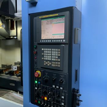 Doosan #MYNX-6500, 30 ATC,50" X,26 Y,25 Z,8k RPM,Fanuc i,chiller,boxway,’11/15 (3 available)