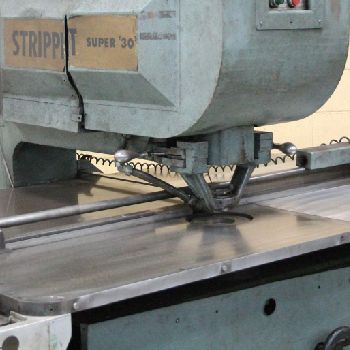 30 Ton,Strippit#SUPER-30, sgl punch,48" x 72 table,5/8 stroke,30 throat,165 SPM,#66958