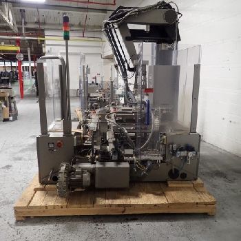 Schubert#SMD, robotic case packer with multi axis robotic loading arm, sealer, serial #00007838/00007242, 1999, #2706-20