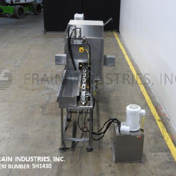 CMI Equipment &amp; Engineering Co., precision trimmer for topping &amp; tailing, 20-65 count per minute, automatic adjusting blades