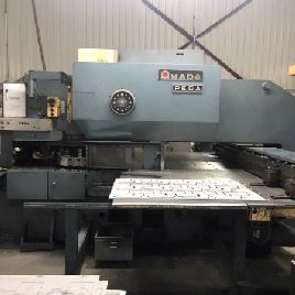 33 тонны, Amada # PEGA-357, 44 станции, 2 A / I, 50 "x 70 листов, пуансон с ЧПУ, 6M, рабочие зажимы, 1986