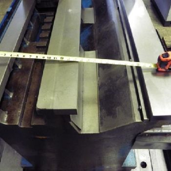 39" /120 x 98 /157Binns &amp; Berry#SBGLData 1000, univ gap lathe,5.9 bore,Fanuc 18iTA