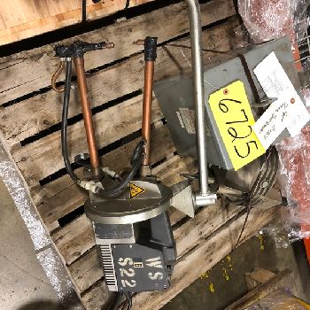 6 KVATecna#TE7913, scissor type portable transgun spot welder w/Integral transformer,12" throat,220/230/240 V.,1 ph.,#6725
