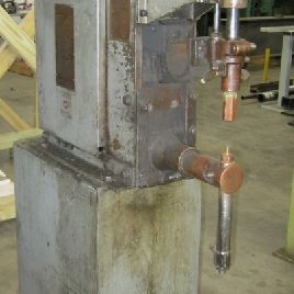 20 KVATaylor-Winfield#EB2.8.20, bench type spot welder, 8" throat, 3.5 cylinder, standard dual acting, 220/230/240 V., 1 ph