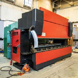 242 Ton,Amada#HFE-220-4S, 7 Axis press brake, 14â€™ OA length, 5-Axis BG