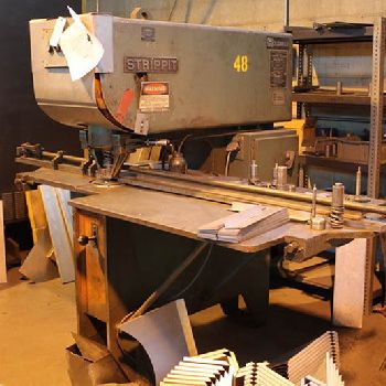 30 Ton,Strippit#CUSTOM-18/30, 18" throat, single stage punch press, 1977, #156861