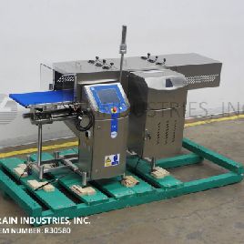 Loma#CW3-6000M, inline,left to right,304 Stainless Steel checkweigher,60-100 packages/minute,reject collection bin &amp; status light bar