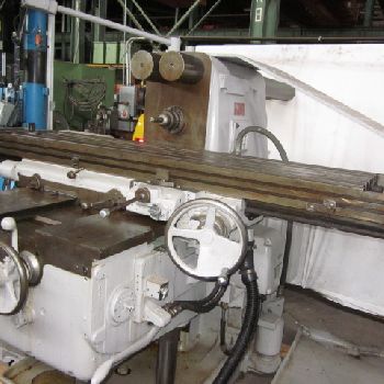 Kearney &amp; Trecker#320TF-17, serial #5676046, 72" x 17 dual screw table, 1976