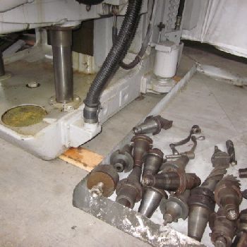 Kearney &amp; Trecker#320TF-17, serial #5676046, 72" x 17 dual screw table, 1976