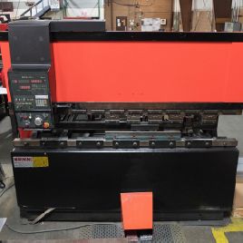 88 toneladas, Amada # FBD8025E, 8.2 'OA, 86 "BH, NC9-EXII, abrazaderas de herramientas superiores, 1993, # 28586