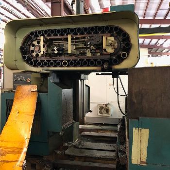 Kuraki#KV-1600/2000, 32 ATC, 81" X,32 Y,32 Z, rotary table., 82 x 27.5 table., Fanuc 15M