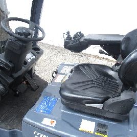 TOYOTA 8 FBET 18 (2200 mineral lavoro)