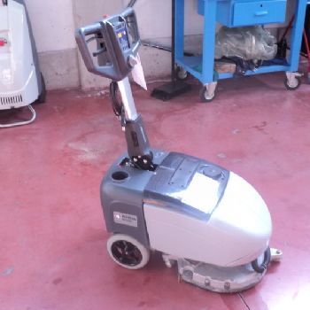 NILFISK SC 350 WASHING MACHINE